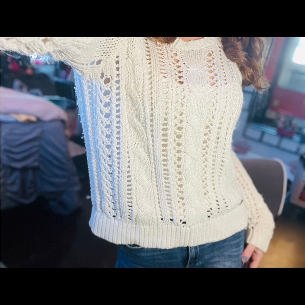 Sweater - Picture 13 of 13